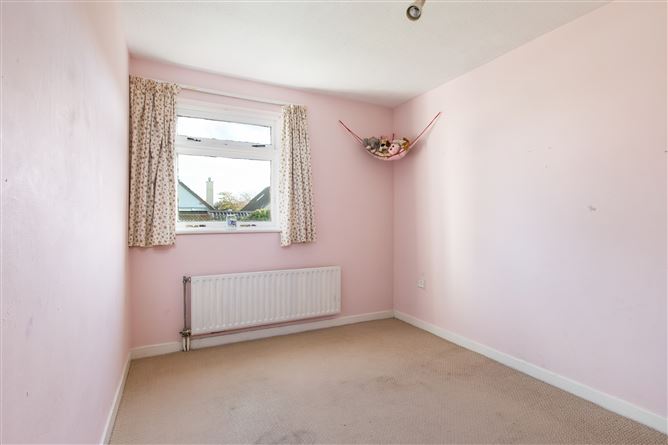 7 Glen Dale, The Park, Cabinteely, Dublin 18