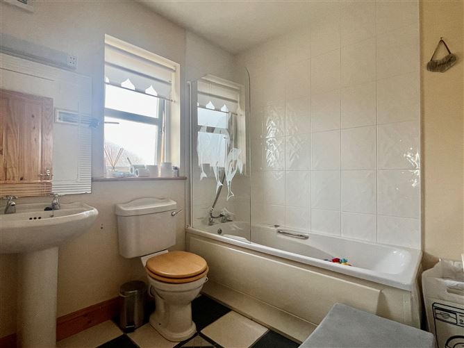 38 Glenside, Ballycarnane Woods, Tramore, Waterford