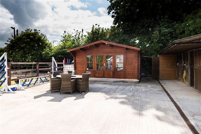 Belle View, Carnes West, Bellewstown, Meath