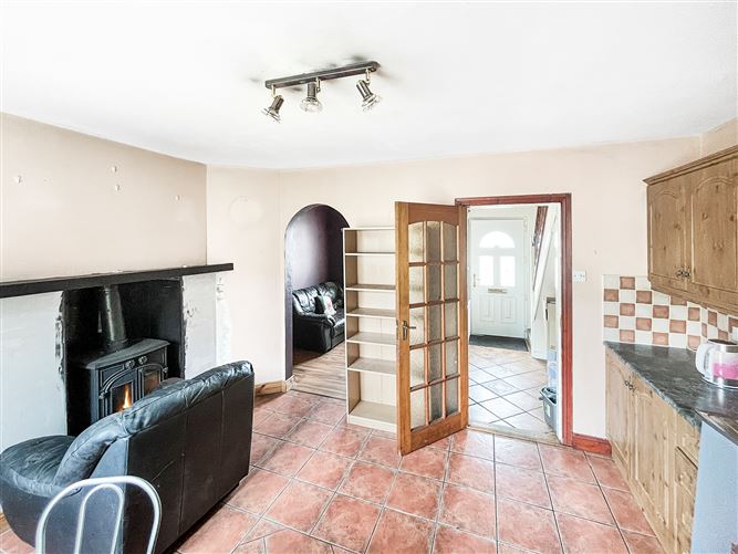41 St. Josephs Park, Nenagh, Co. Tipperary Sherry FitzGerald Talbot 4729617 MyHome.ie