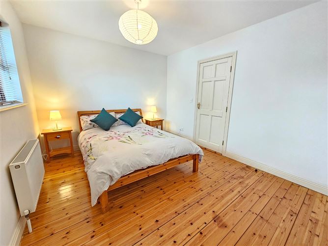 32 Ard Na Mainistreach, Quin, Co. Clare.
