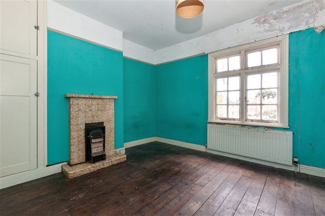 35 Ellesmere Avenue, North Cirrcular Road, Dublin 7