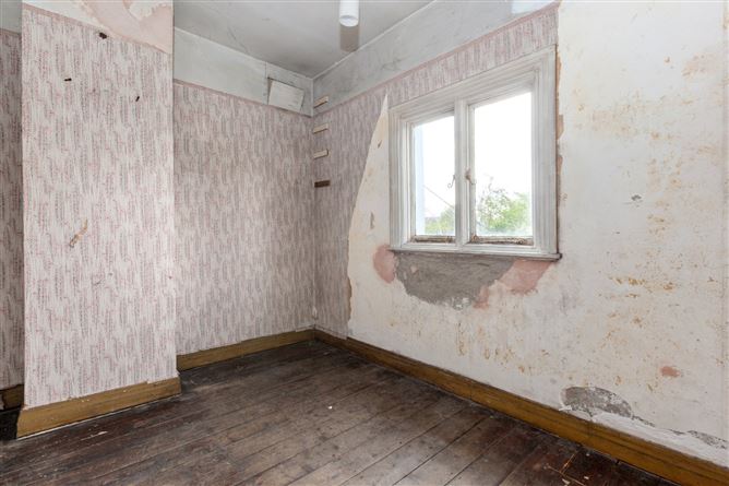 35 Ellesmere Avenue, North Cirrcular Road, Dublin 7
