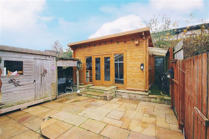 15 Woodstown Heights, Knocklyon, Dublin 16