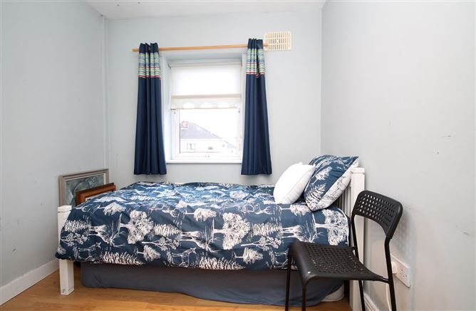 15 Woodstown Heights, Knocklyon, Dublin 16