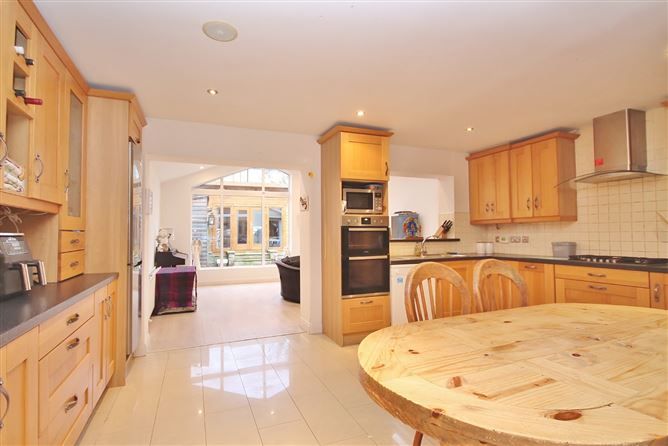 15 Woodstown Heights, Knocklyon, Dublin 16