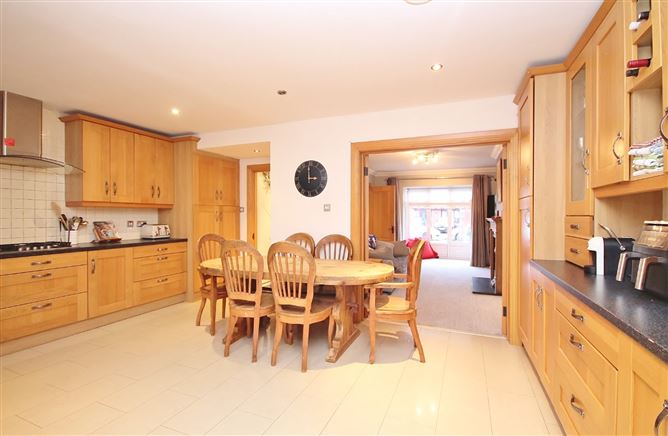 15 Woodstown Heights, Knocklyon, Dublin 16