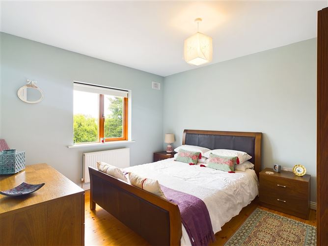 9 Cois Eilbhe, Lisdoonvarna, Co. Clare