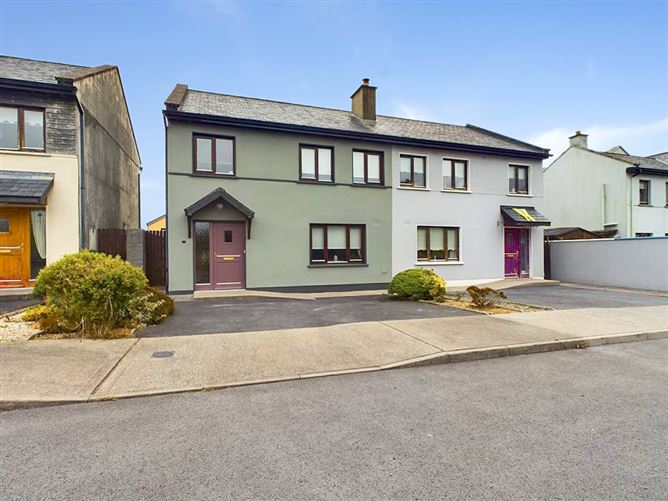 9 Cois Eilbhe, Lisdoonvarna, Co. Clare