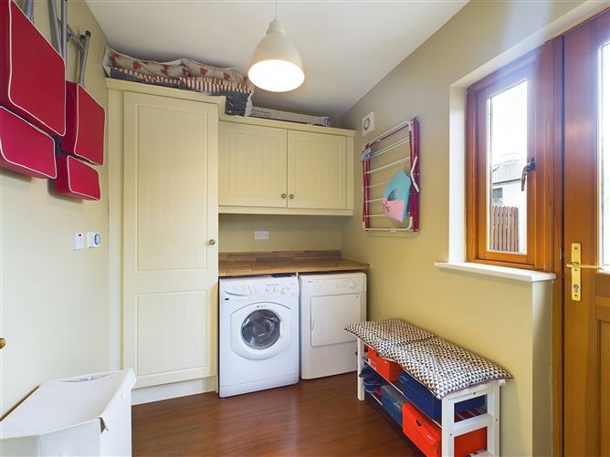 9 Cois Eilbhe, Lisdoonvarna, Co. Clare