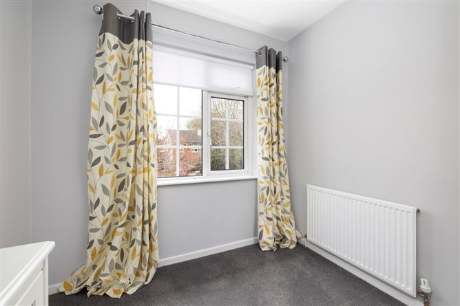 33 Scholarstown Park, Rathfarnham, Dublin 16