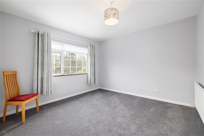 33 Scholarstown Park, Rathfarnham, Dublin 16