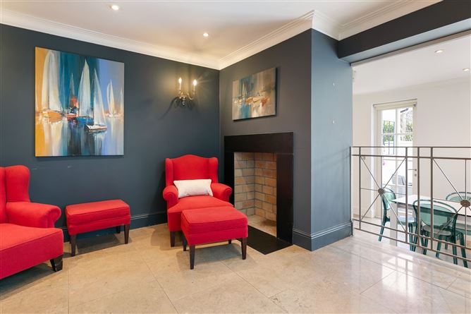 33 Brighton Square, Rathgar,   Dublin 6