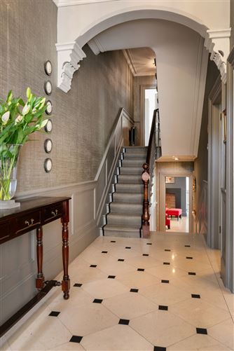 33 Brighton Square, Rathgar,   Dublin 6