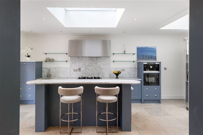 33 Brighton Square, Rathgar,   Dublin 6