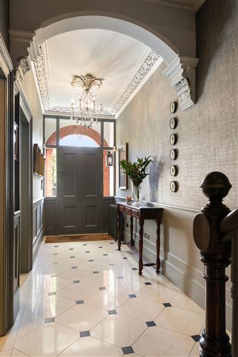 33 Brighton Square, Rathgar,   Dublin 6