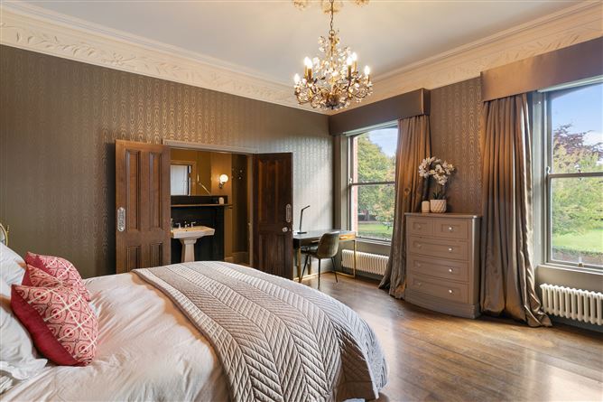33 Brighton Square, Rathgar,   Dublin 6