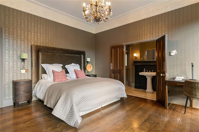 33 Brighton Square, Rathgar,   Dublin 6