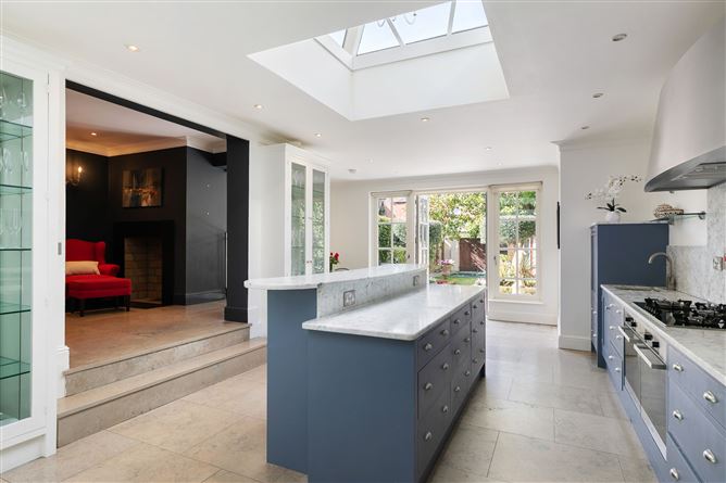 33 Brighton Square, Rathgar,   Dublin 6