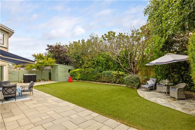 https://photos-a.propertyimages.ie/media/7/1/7/4952717/f9838b62-b2ab-41d8-a3f1-e525eafe158b_l.jpg
