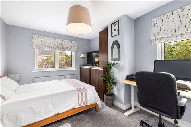 https://photos-a.propertyimages.ie/media/7/1/7/4952717/f9838b62-b2ab-41d8-a3f1-e525eafe158b_l.jpg