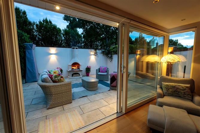 https://photos-a.propertyimages.ie/media/7/1/7/4952717/f9838b62-b2ab-41d8-a3f1-e525eafe158b_l.jpg