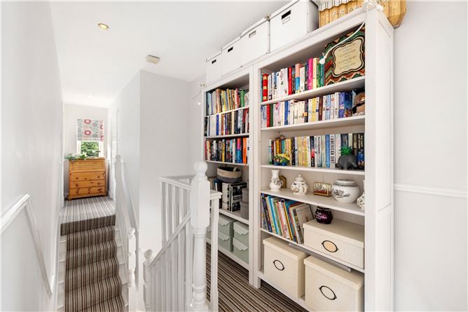 https://photos-a.propertyimages.ie/media/7/1/7/4952717/f9838b62-b2ab-41d8-a3f1-e525eafe158b_l.jpg