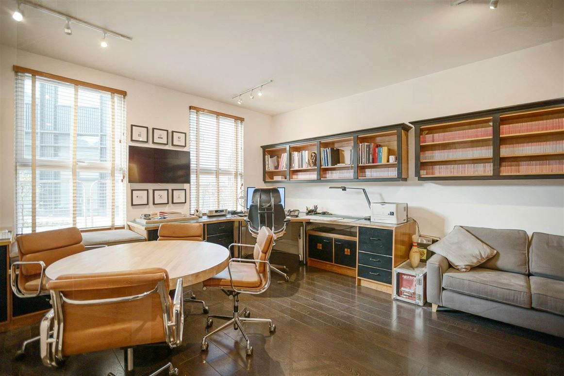 10 Clanwilliam Terrace, Grand Canal Quay, Dublin 2, Co. Dublin, Ireland