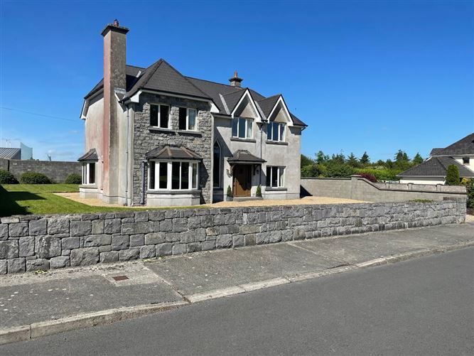 17 Hyde Court, Town, REA Seamus Carthy 4606817