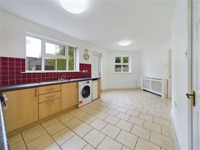 17 French Court, Clon Road, Ennis, Co. Clare