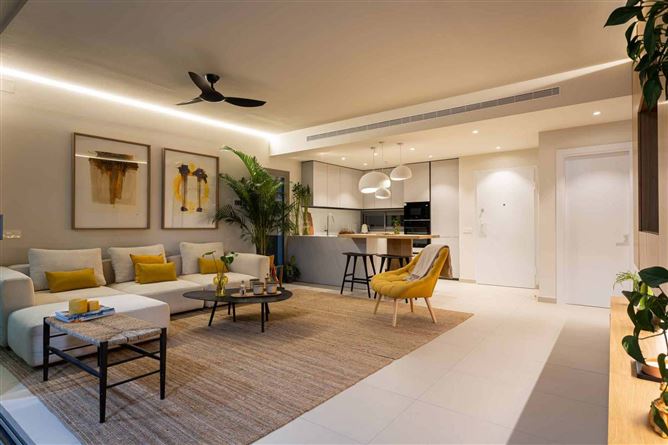 Spain, Benalmadena, La Capellania - 740-00339P