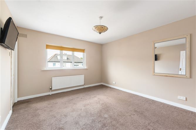 Photo 8 of 14 — 8 Ellensborough Grove, Kiltipper, Dublin 24
