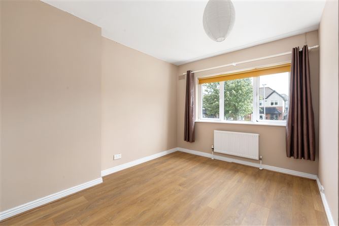 Photo 10 of 14 — 8 Ellensborough Grove, Kiltipper, Dublin 24