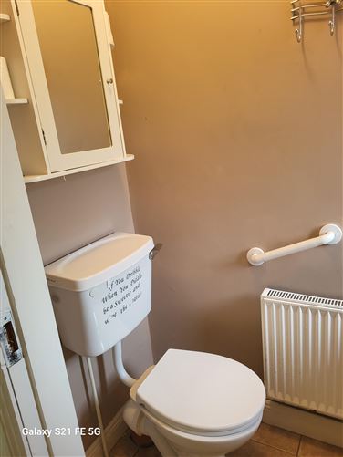 https://photos-a.propertyimages.ie/media/7/1/8/5008817/493bddbd-54f1-4dd2-8b22-f2542309abaf_l.jpg