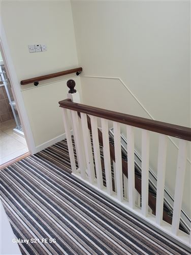 https://photos-a.propertyimages.ie/media/7/1/8/5008817/493bddbd-54f1-4dd2-8b22-f2542309abaf_l.jpg