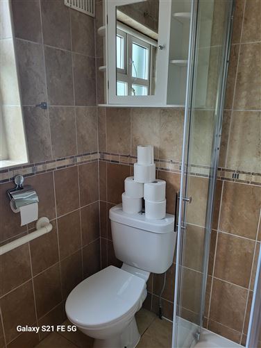 https://photos-a.propertyimages.ie/media/7/1/8/5008817/493bddbd-54f1-4dd2-8b22-f2542309abaf_l.jpg