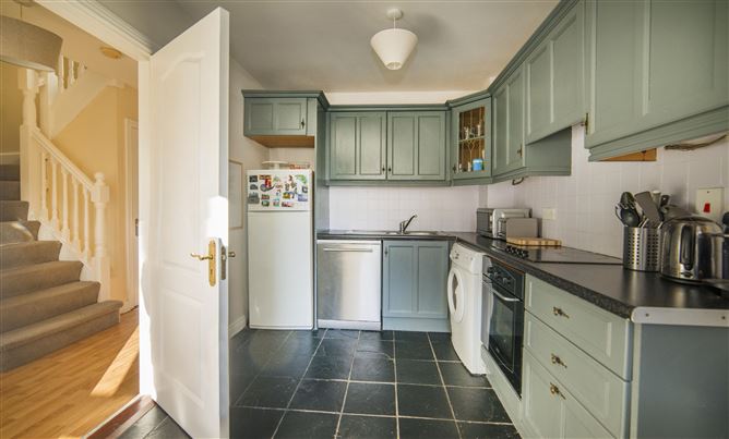 5 Fernleigh Grove, Castleknock, Dublin