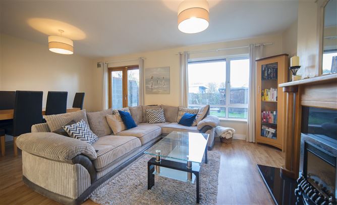 5 Fernleigh Grove, Castleknock, Dublin