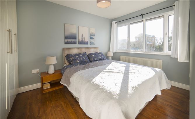 5 Fernleigh Grove, Castleknock, Dublin