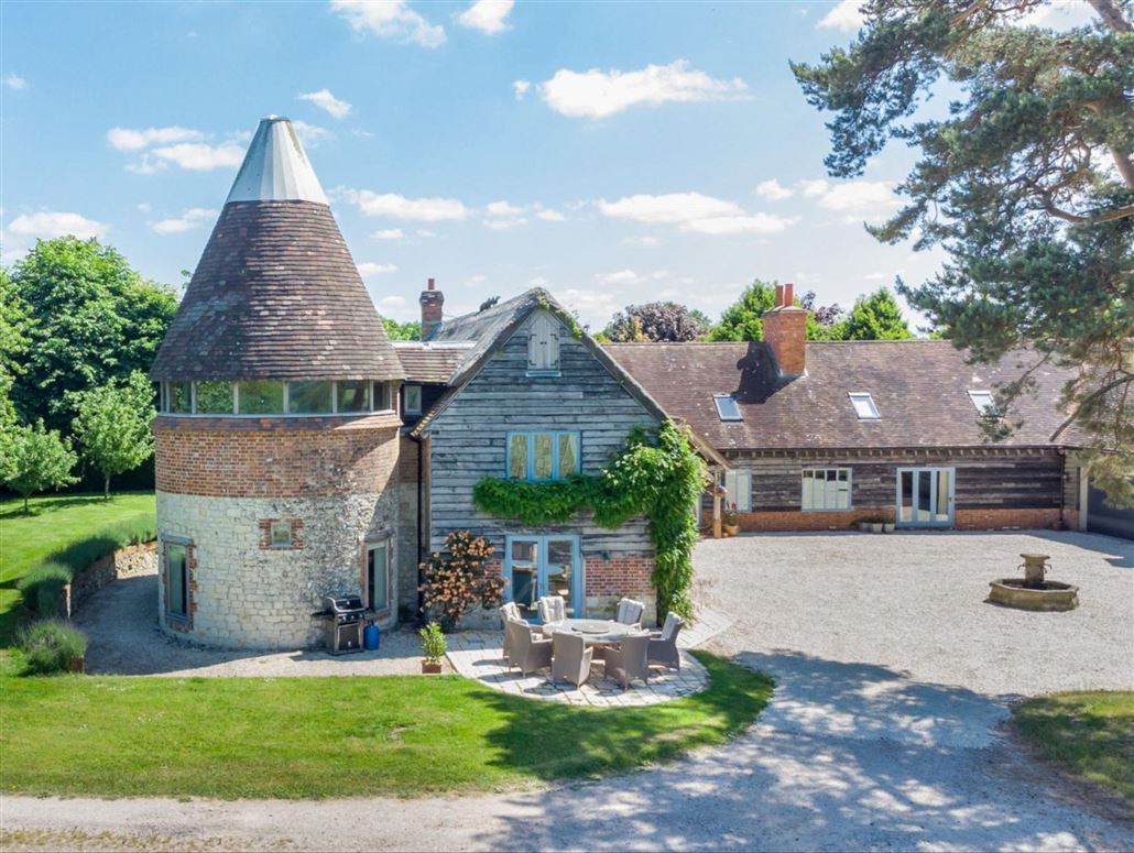 The King's Gate,Hartley Mauditt,Hampshire,United Kingdom