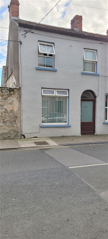 10A Pearse Street, Cahir, Tipperary