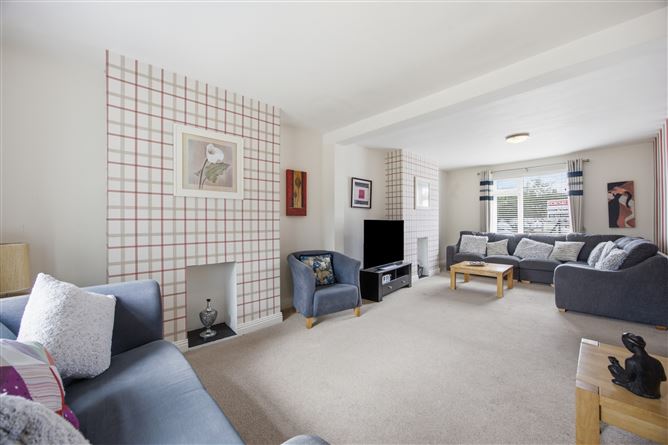 8 Dromlee Crescent , Beaumont, Dublin 9
