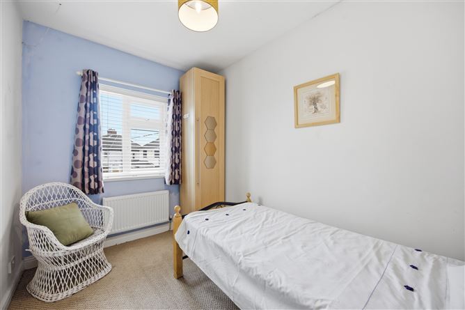 Photo 12 of 20 — 8 Dromlee Crescent , Beaumont, Dublin 9