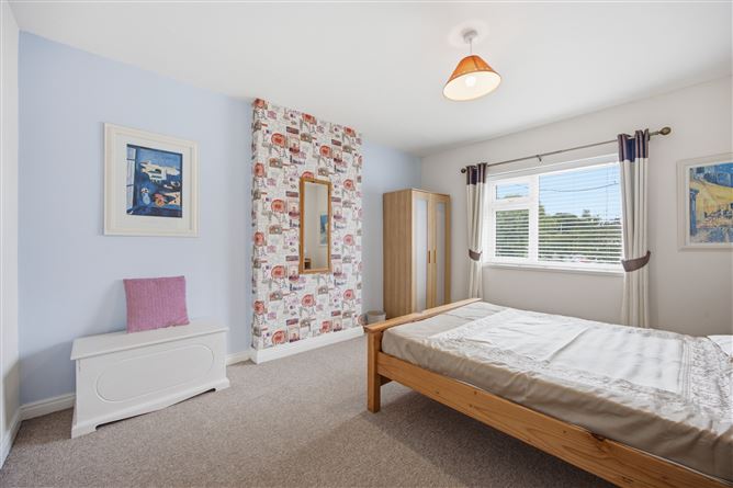 Photo 13 of 20 — 8 Dromlee Crescent , Beaumont, Dublin 9