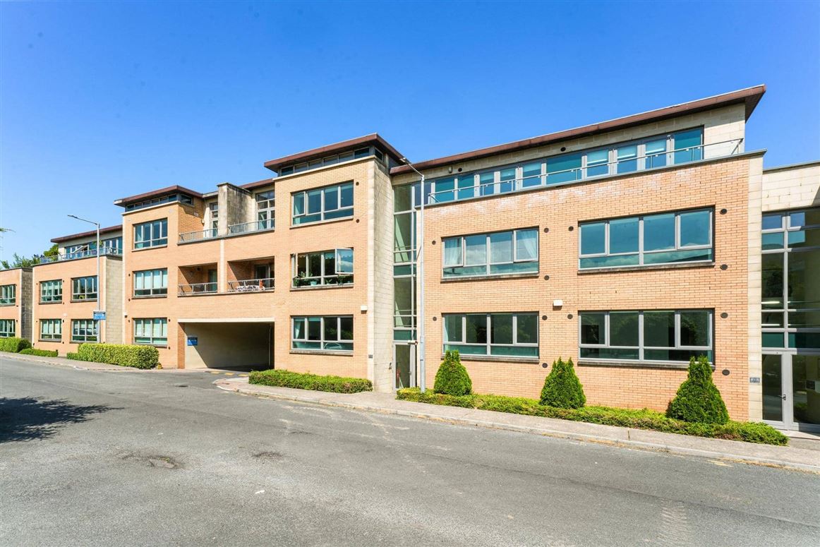 10 Garrison Mews, Cabinteely, Dublin 18