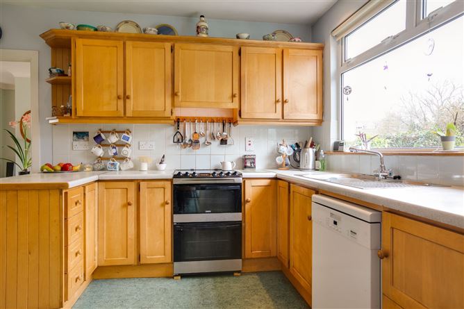 73 Pine Valley Avenue, Rathfarnham, Dublin 16