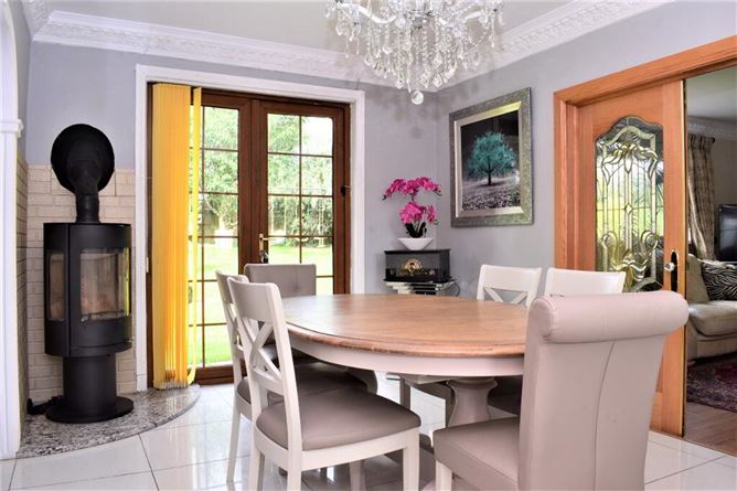Sunbury, Tinode, Blessington, Wicklow