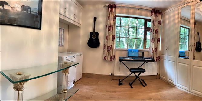 Sunbury, Tinode, Blessington, Wicklow