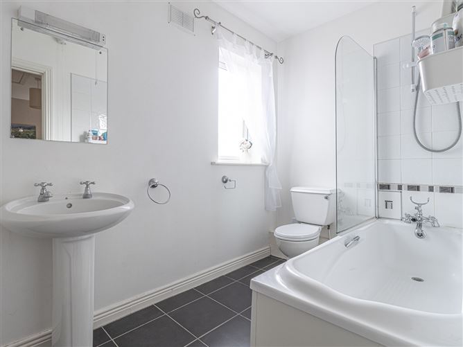 22 The Street, College Farm, Newbridge, Kildare
