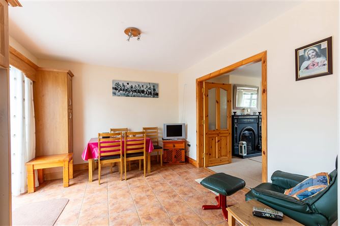 7 Riverway Estate, Pearson's Bridge, Ballylickey, Co. Cork